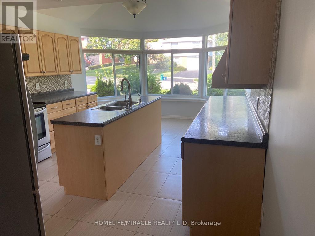 Main Floor - 25 Thornridge Crescent, Kitchener