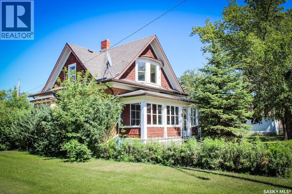 420 Burrows Avenue W, Melfort