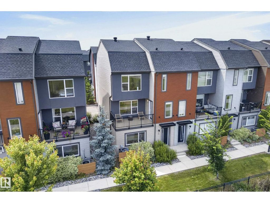#10 1075 Rosenthal Bv Nw, Edmonton