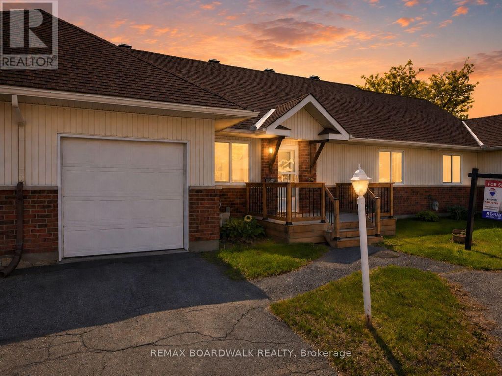 206 Oak Leaf Private, Ottawa