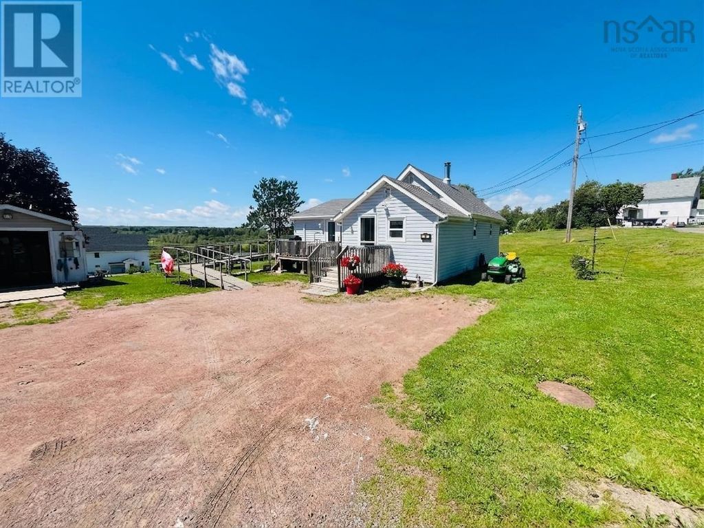 75 Hillside Drive, Maccan