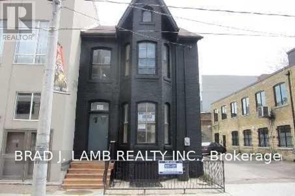 455 Richmond Street E, Toronto (moss Park)