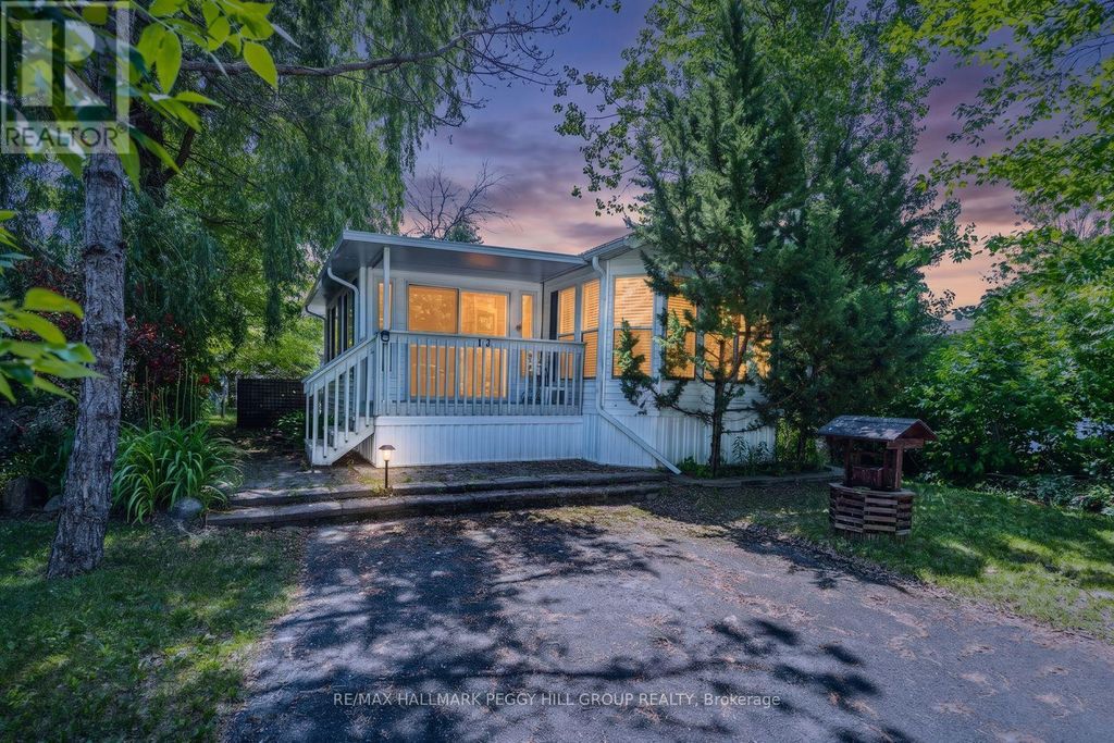 13 Huron Circle, Wasaga Beach