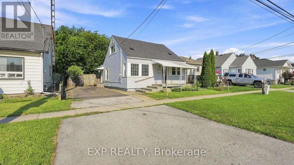 225 Grantham Avenue, St. Catharines (facer)