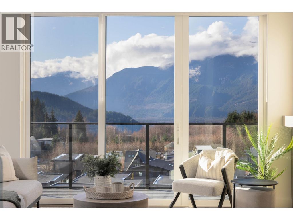 307 3405 Mamquam Road, Squamish