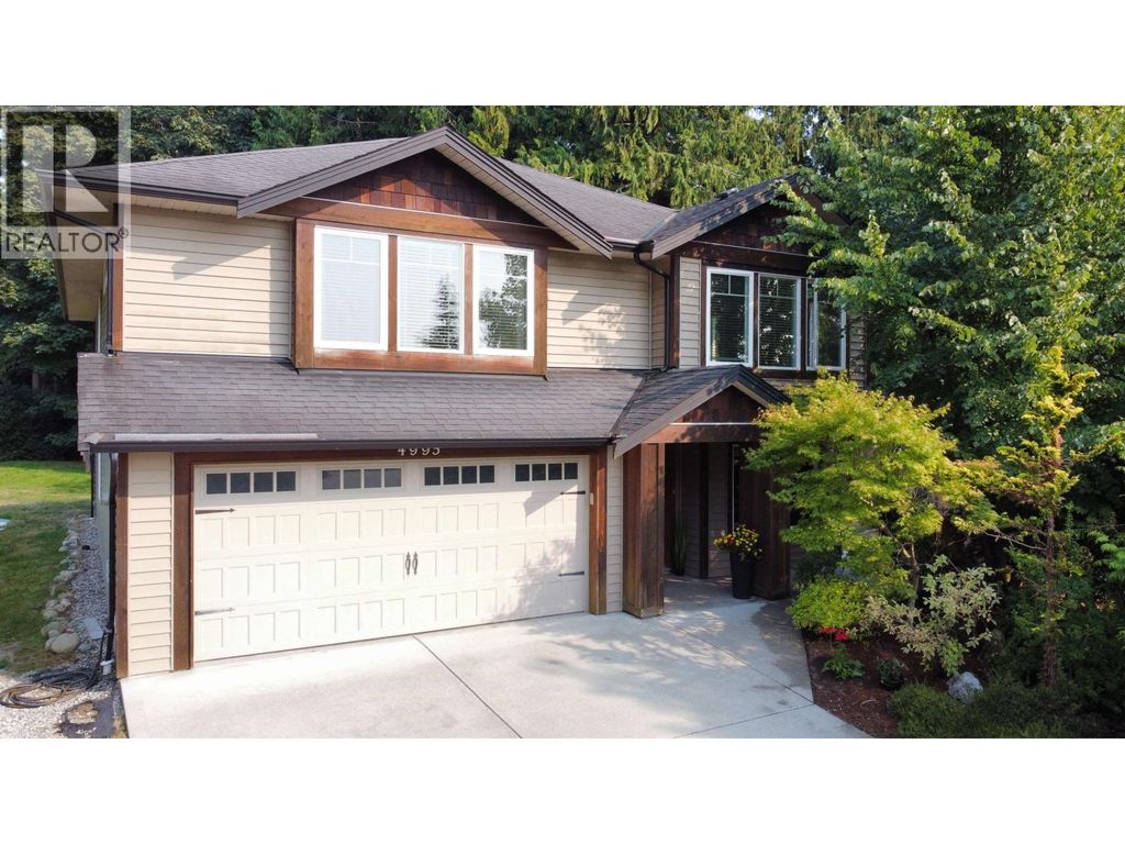 4995 Bay Road, Sechelt