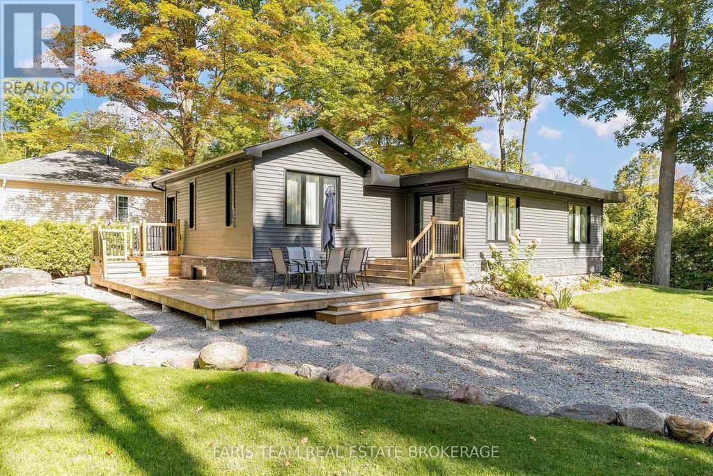 1720 Tay Point Road, Penetanguishene