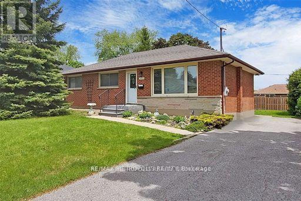Bsmt - 595 Gibbons Street, Oshawa (mclaughlin)