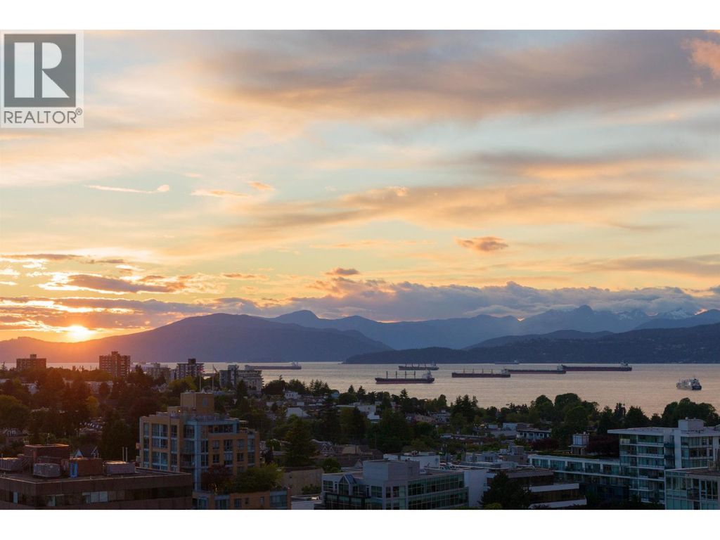1201 1633 W 10th Avenue, Vancouver