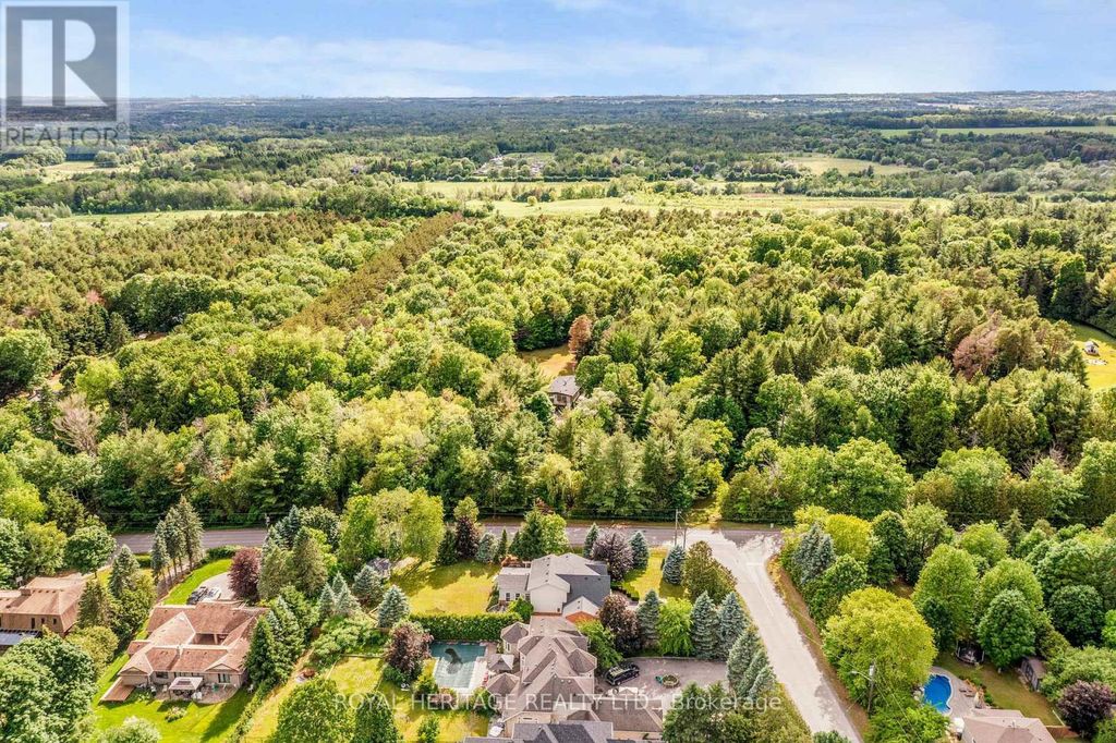 5260 Coronation Road, Whitby