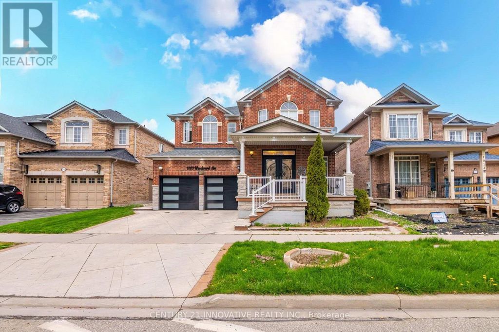 1009 Woodward Avenue, Milton (de Dempsey)