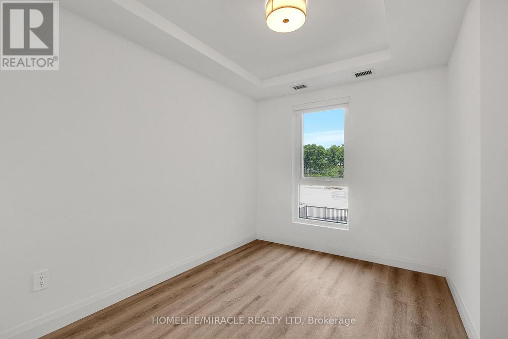 201 - 1333 Weber Street E, Kitchener