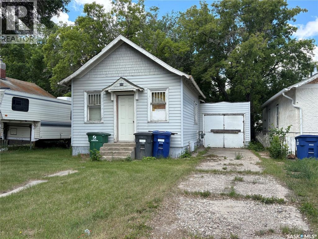 115 L Avenue S, Saskatoon