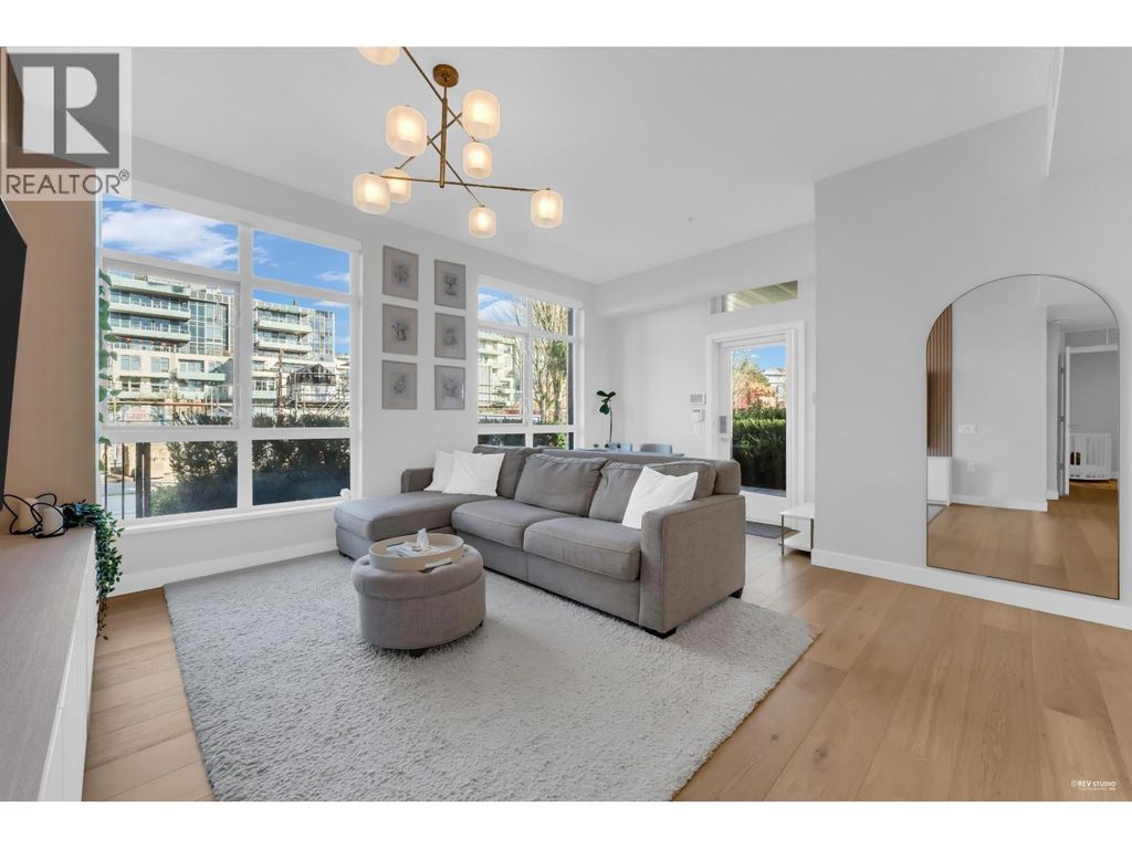 101 5007 Ash Street, Vancouver