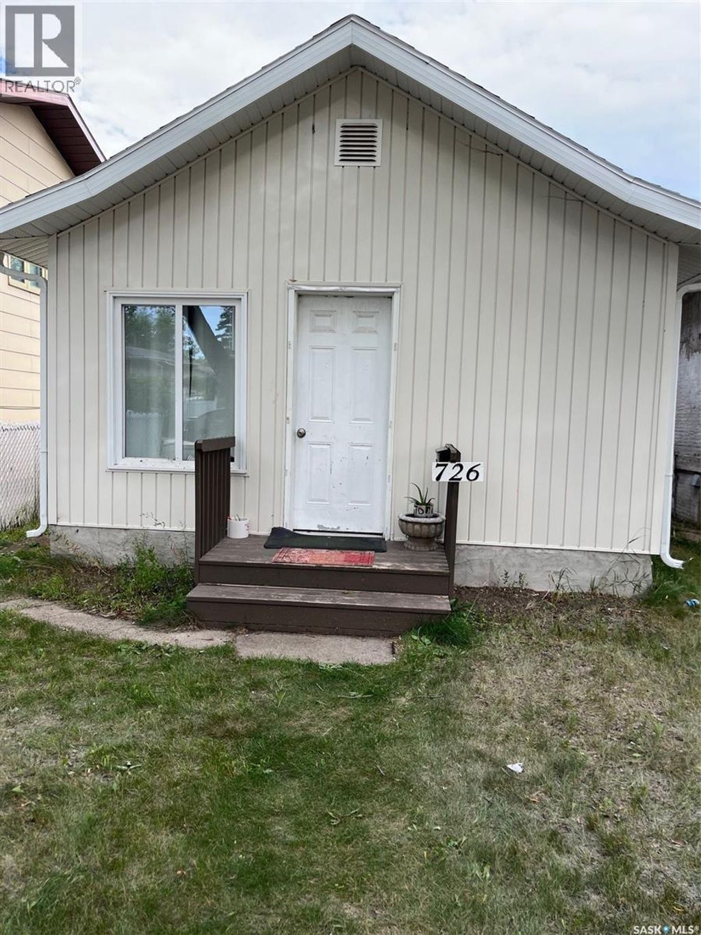 726 M Avenue S, Saskatoon
