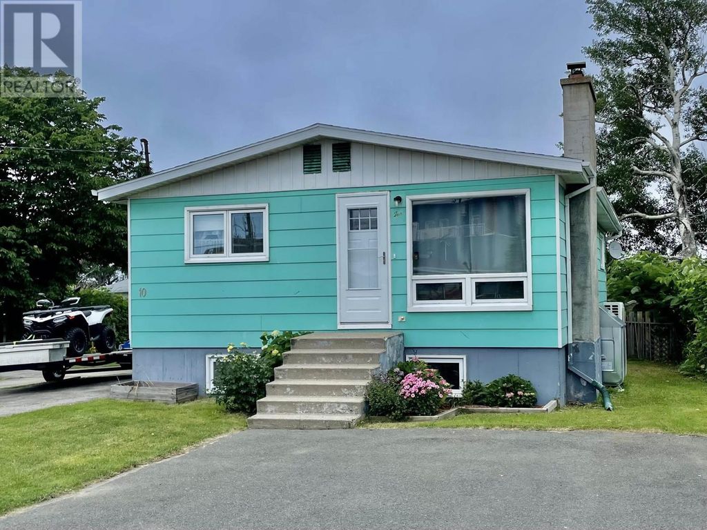 10 Brodie Avenue, Glace Bay
