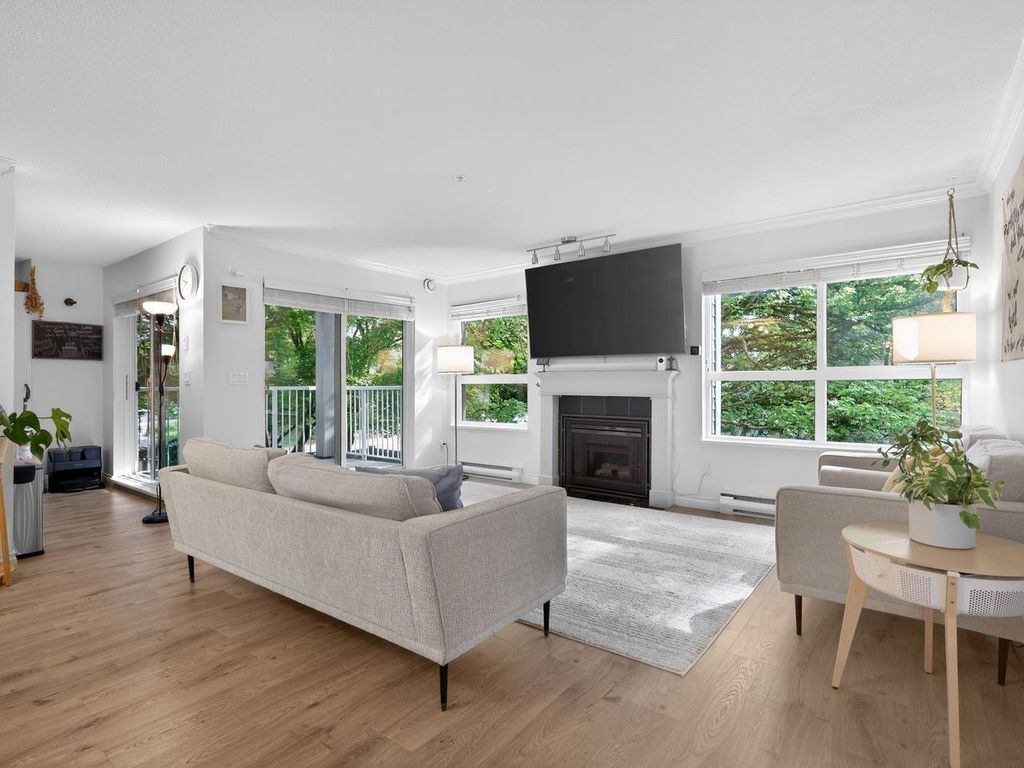 207 9668 148 Street, Surrey