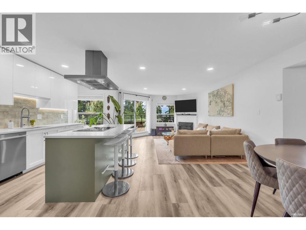 604 1500 Ostler Court, North Vancouver