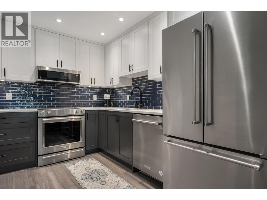 203 825 W 15th Avenue, Vancouver