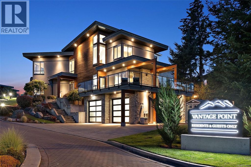 3457 Vantage Pt, Colwood
