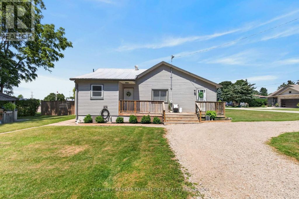 221 Prince Arthur Street, South Huron (stephen)