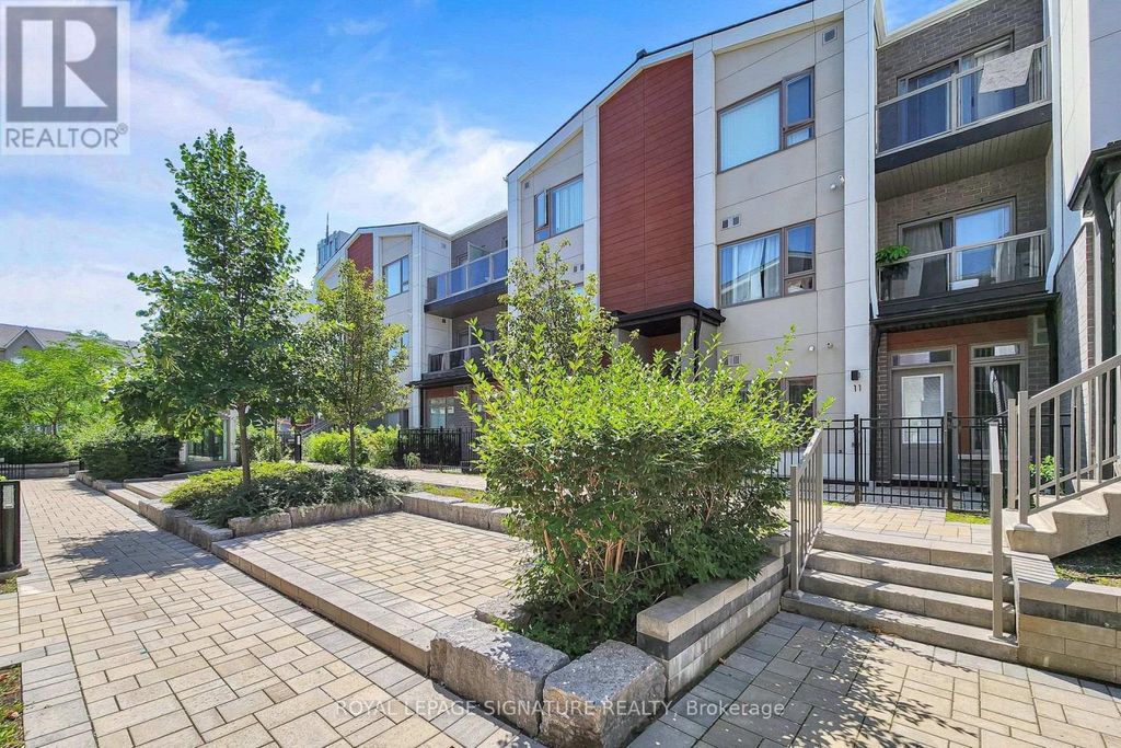 11 - 60 Orchid Place Drive, Toronto (malvern)