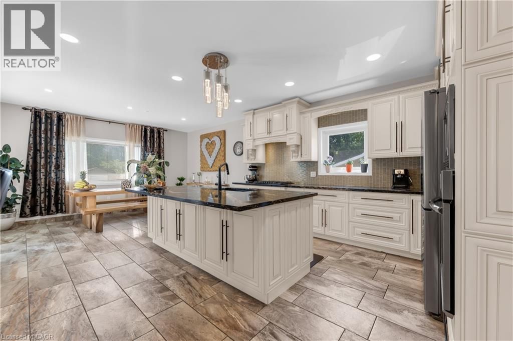 847 West 5th Street, Hamilton