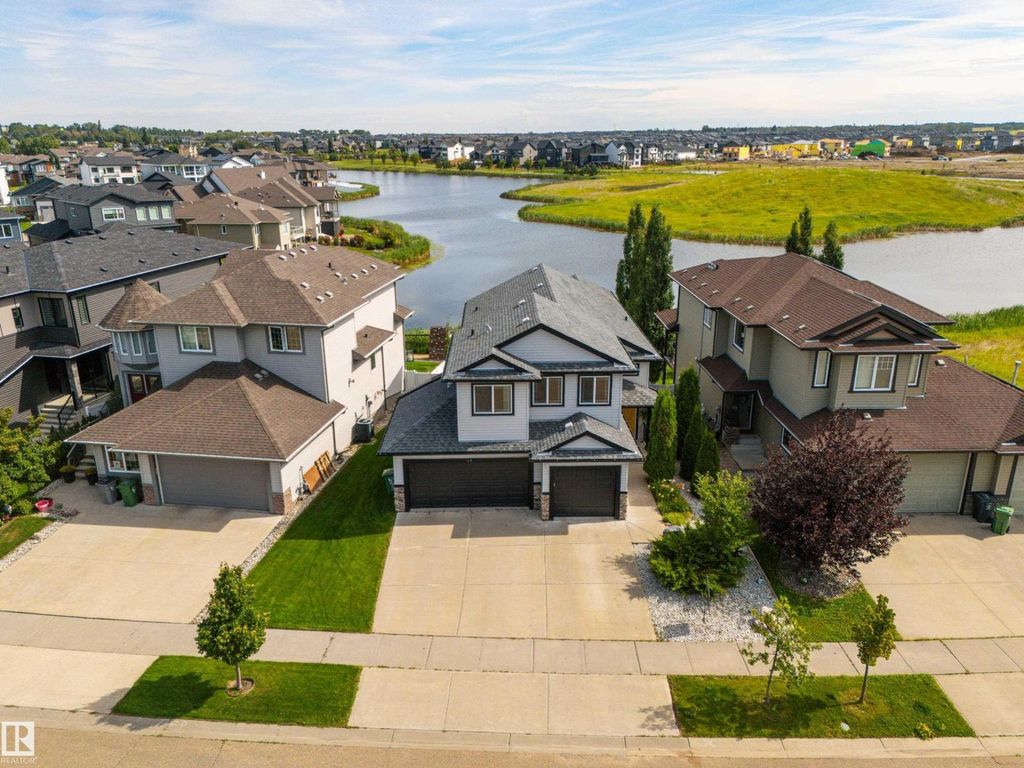 65 Lakewood Bv, Beaumont