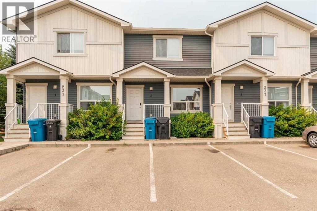 2, 237 Silkstone Road W, Lethbridge