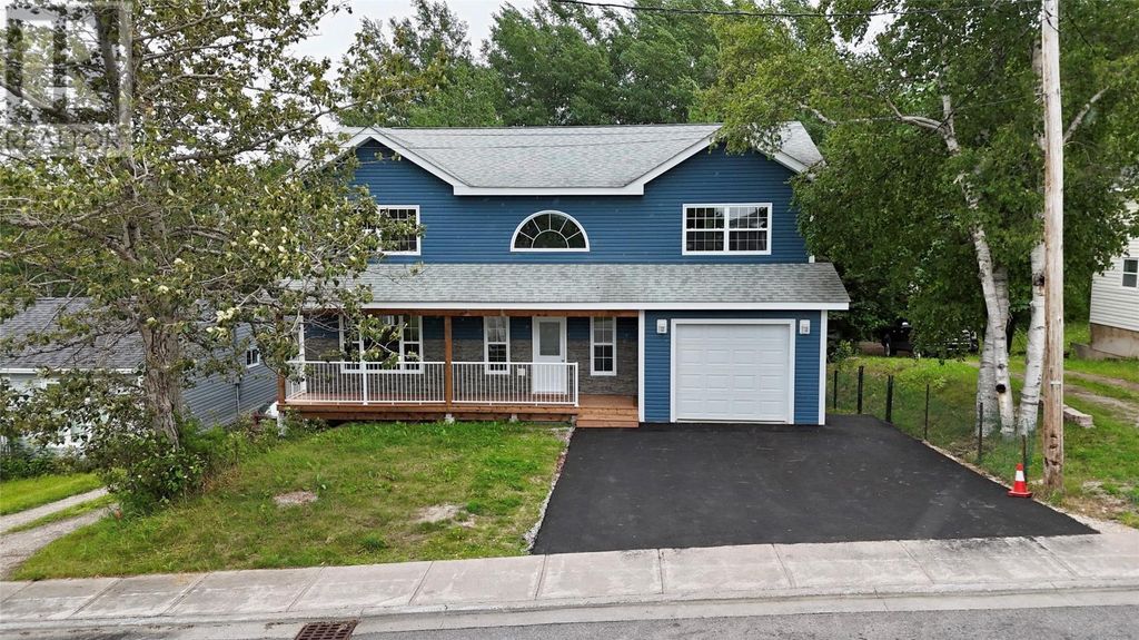 4 Second Avenue, Deer Lake
