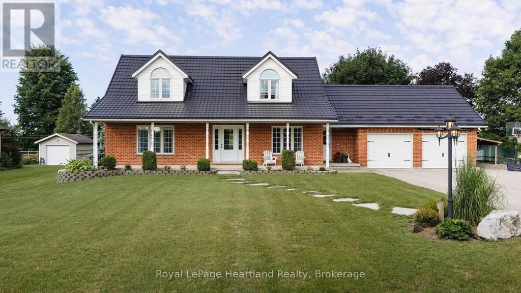 176 Mcfarlin Drive, West Grey