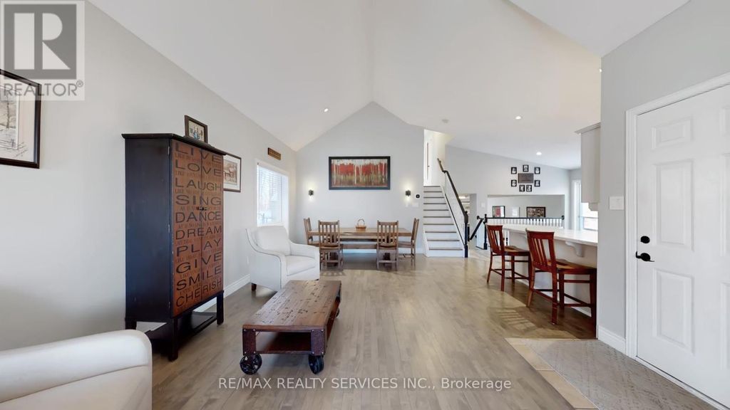 37 Abbey Road, Orangeville