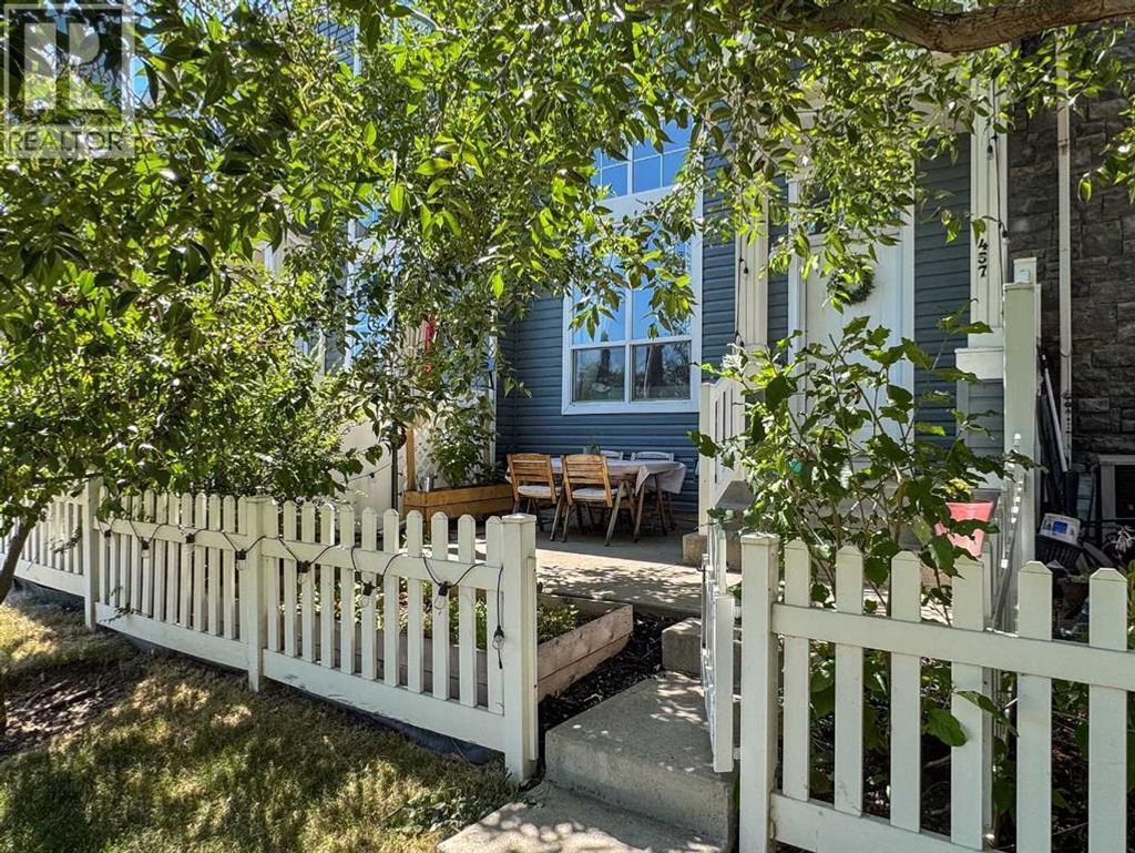 457 Elgin Gardens Se, Calgary