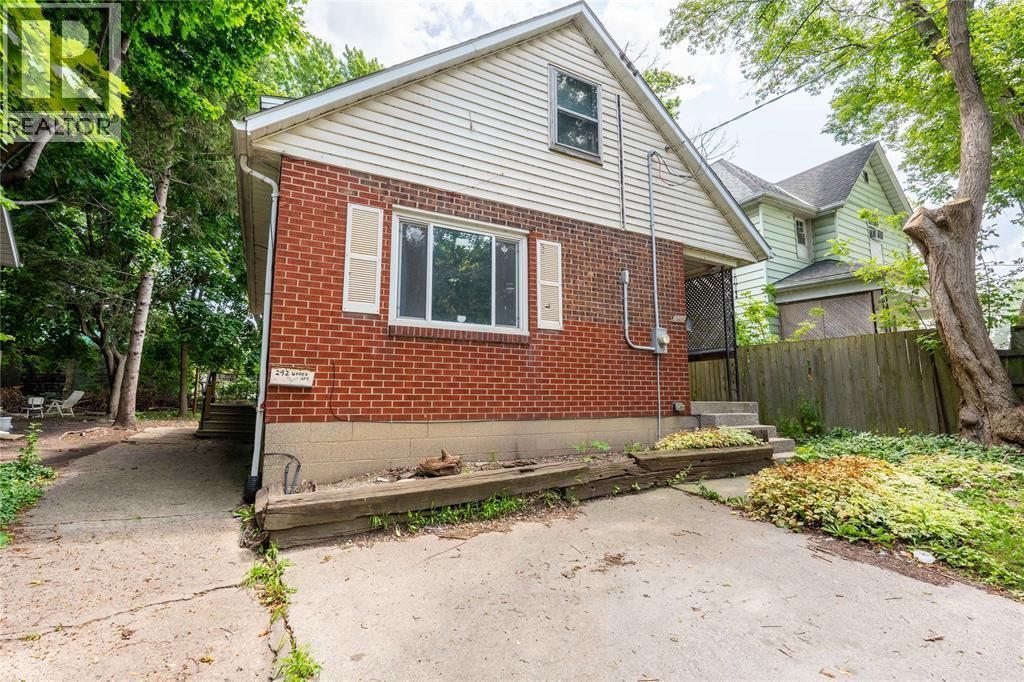 292 Christina Street South, Sarnia