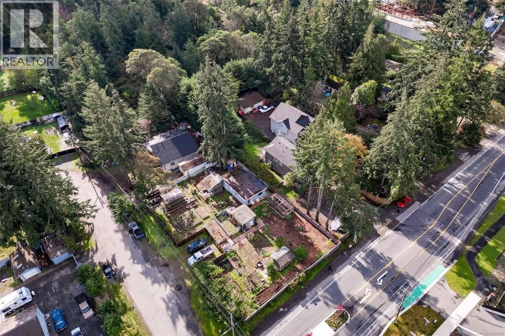 2329/2333 Sooke Rd, Colwood