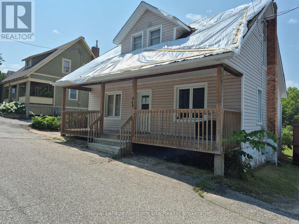 460 Earl Street, Mattawa