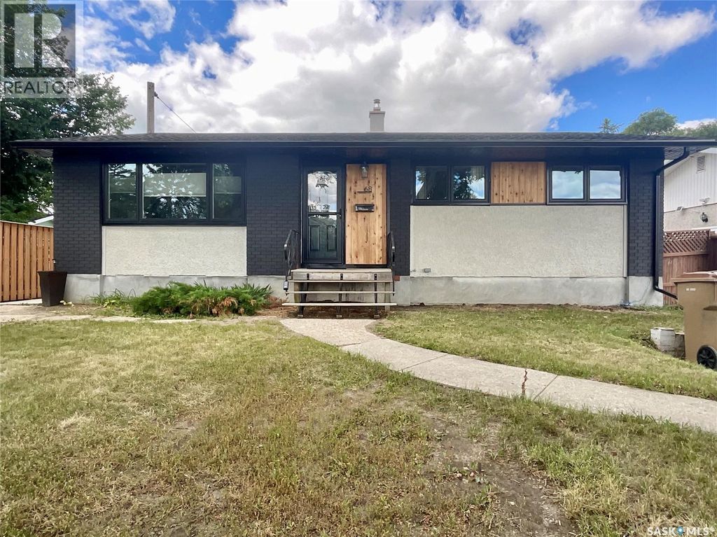 68 Cameron Crescent, Regina
