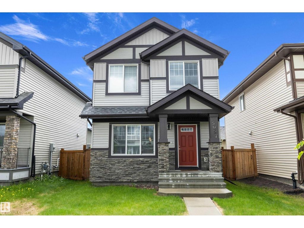 15927 13 Av Sw, Edmonton