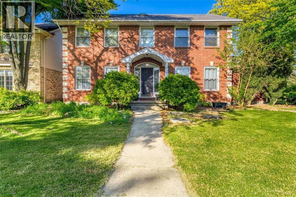706 Esser Crescent, Sarnia