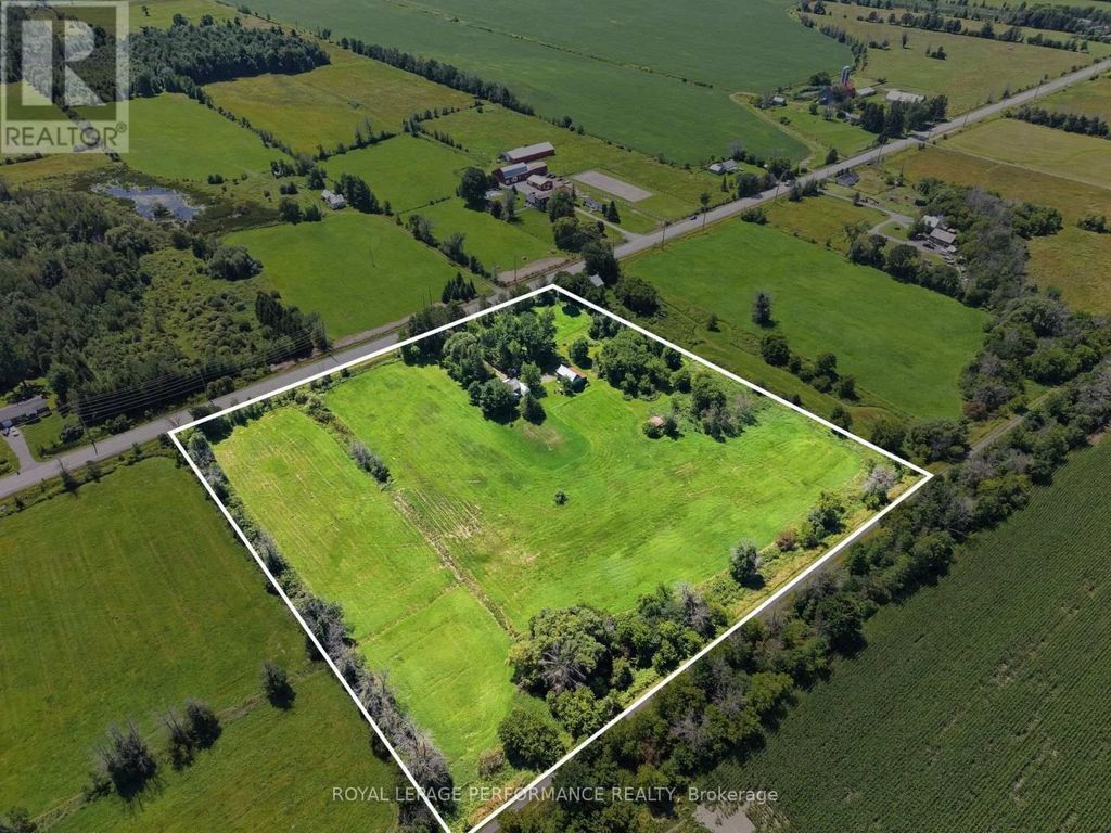 1355 County 10, East Hawkesbury