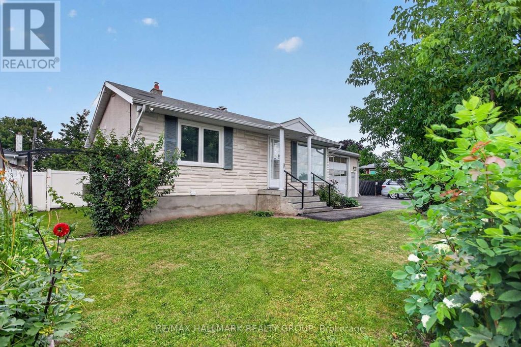 1125 Kenaston Street, Ottawa