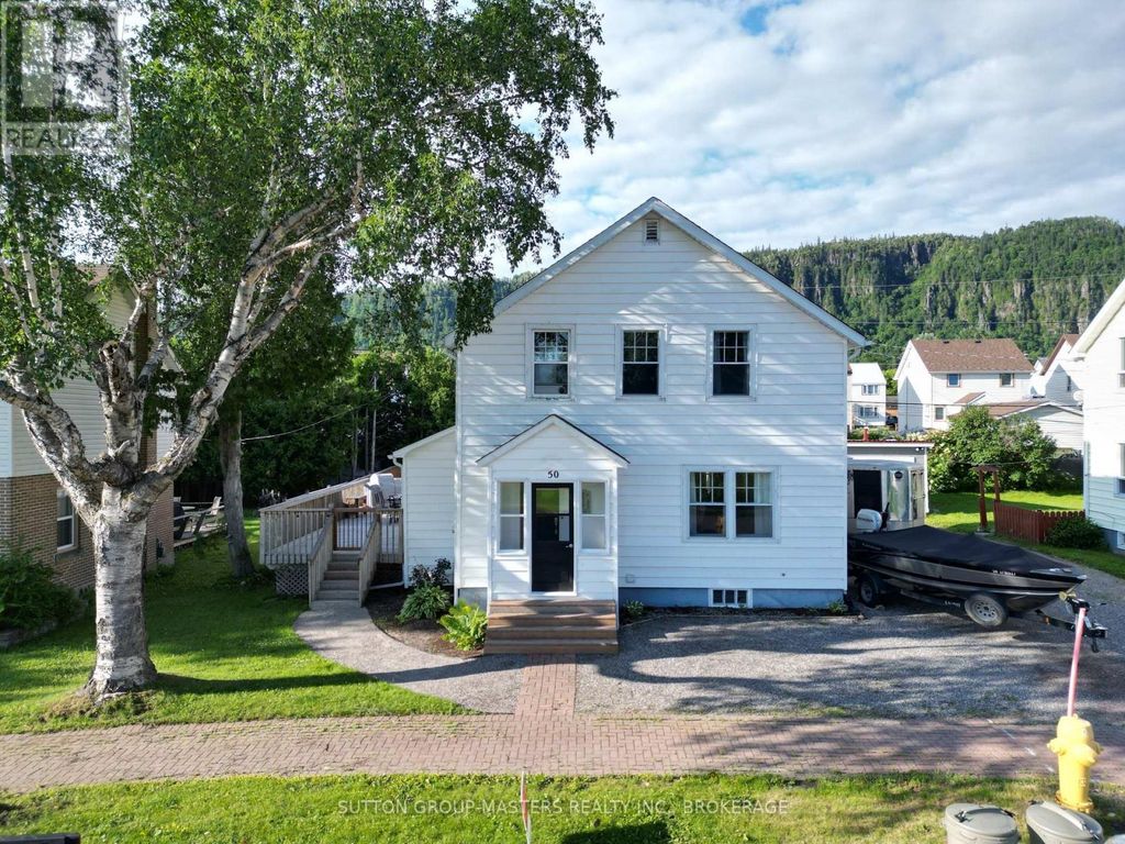 50 Brompton Road, Red Rock