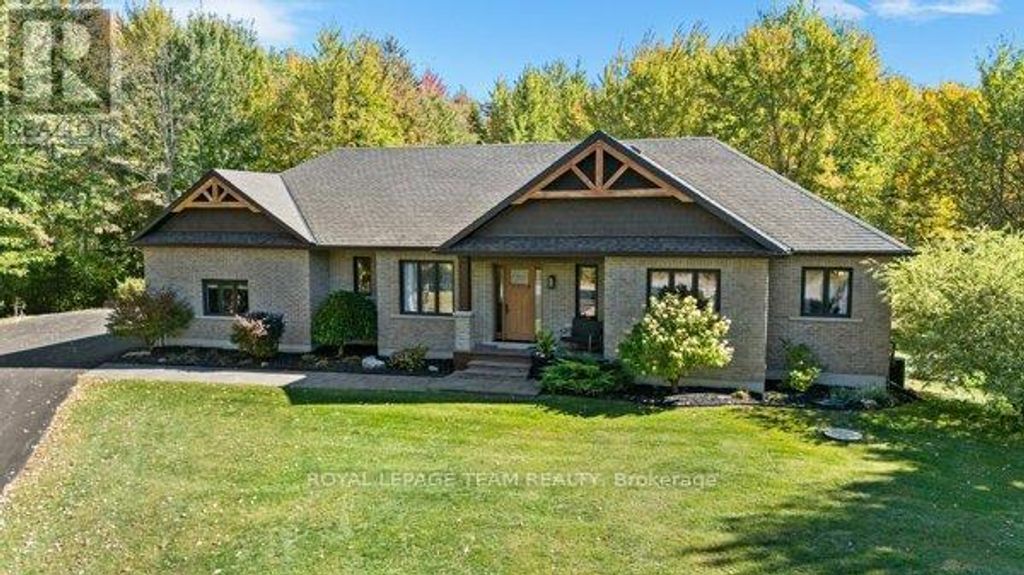 524 Osmond Daley Drive, Ottawa