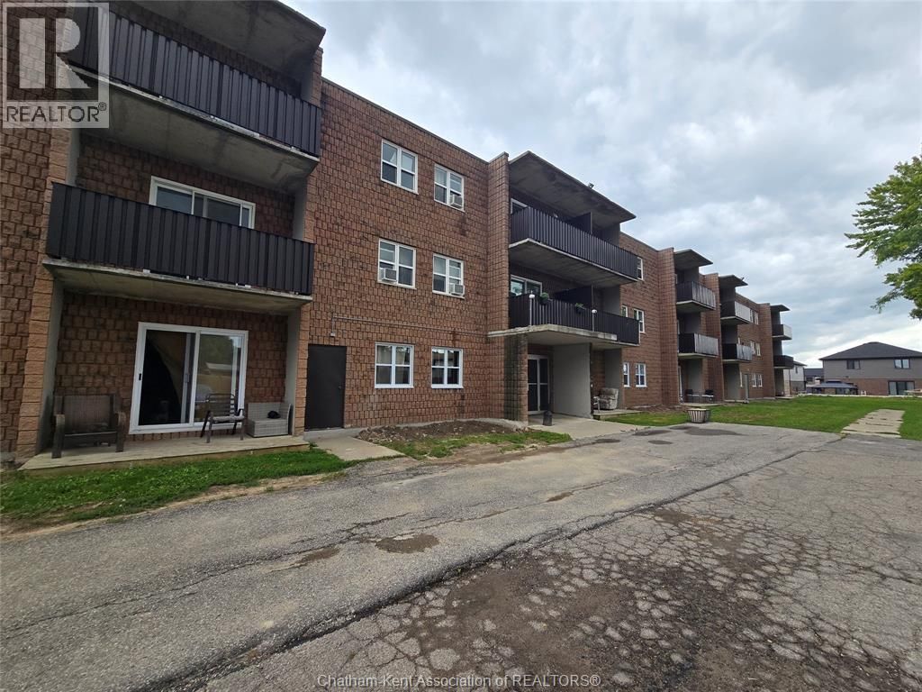 276 Merritt Avenue Unit# 108, Chatham
