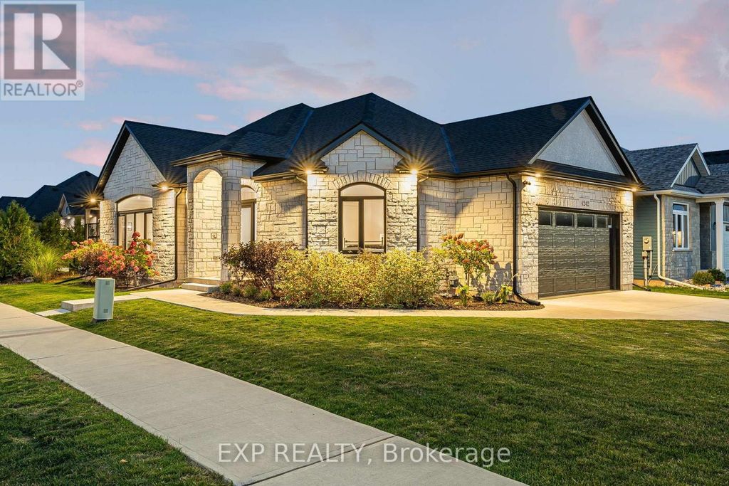 4242 Village Creek Drive, Fort Erie (stevensville)