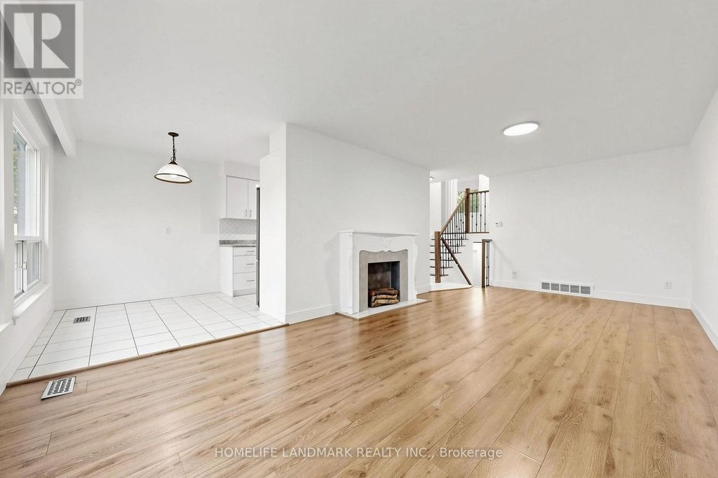 26 Fenside Drive, Toronto (parkwoods-Donalda)
