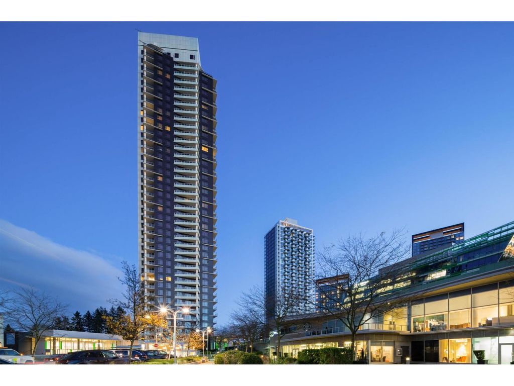 1308 9887 Whalley Boulevard, Surrey