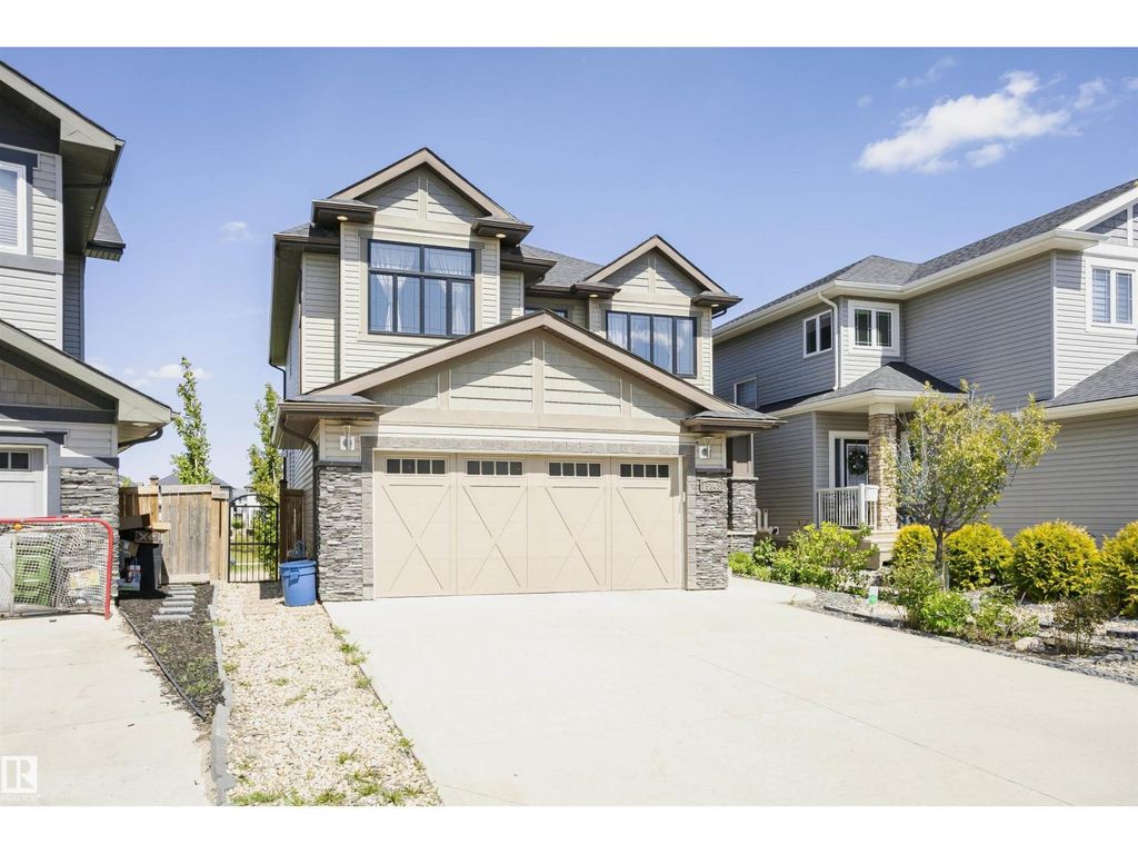 15848 13 Av Sw, Edmonton