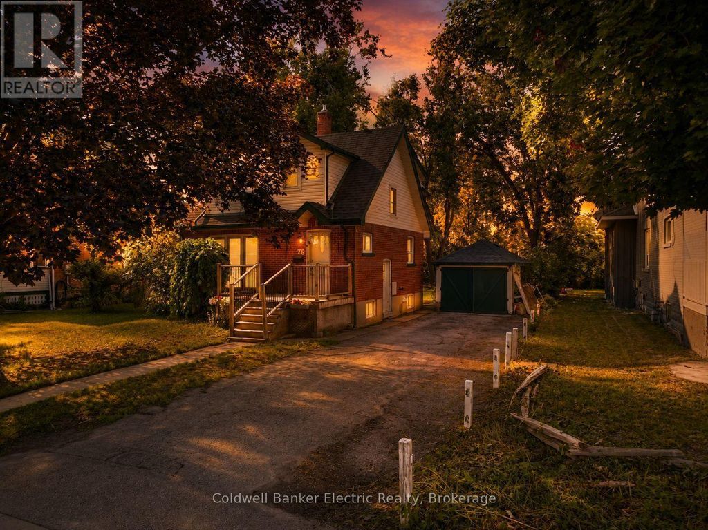78 Melbourne Street W, Kawartha Lakes (lindsay)