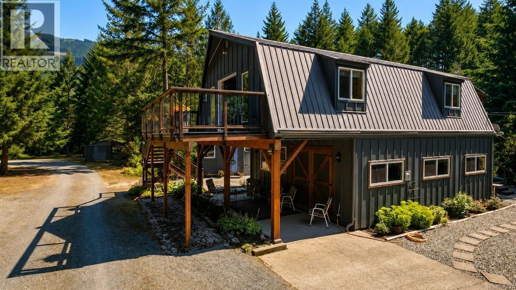 7791 Hudgrove Rd, Lake Cowichan
